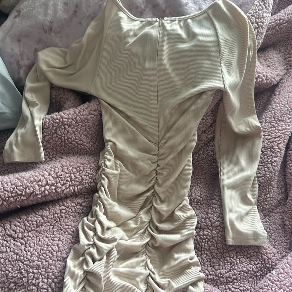 Akira Dress - Picture 2 of 2